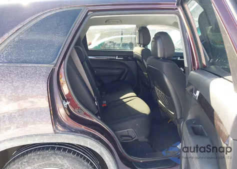 2014 Kia Sorento Lx z USA, uszkodzony, nr VIN 5XYKT3A6XEG452043